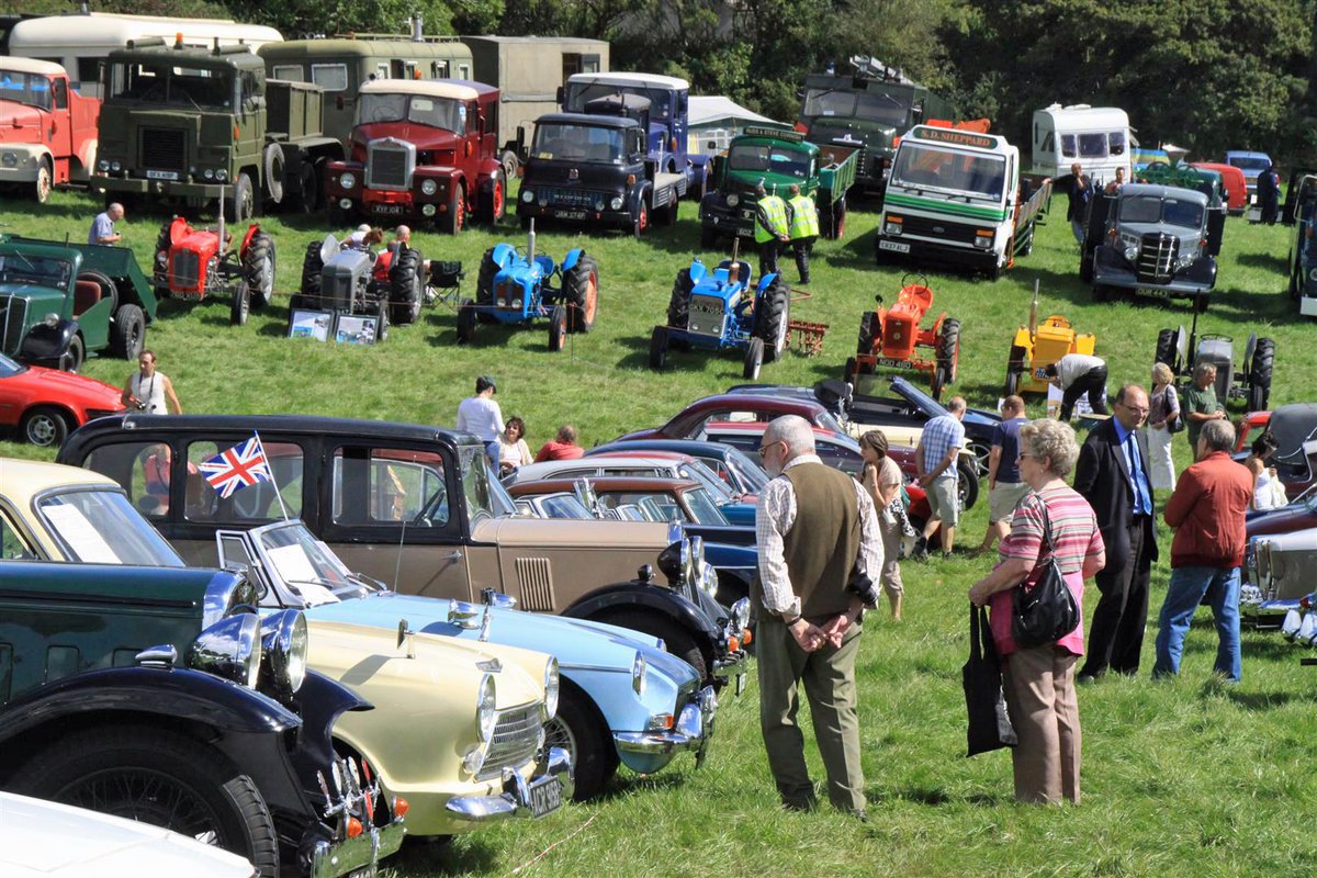 Classic Transport Rally at Harmans Cross Day 2 today. 300+ exhibits. Extra trains and evening service until 22:15.