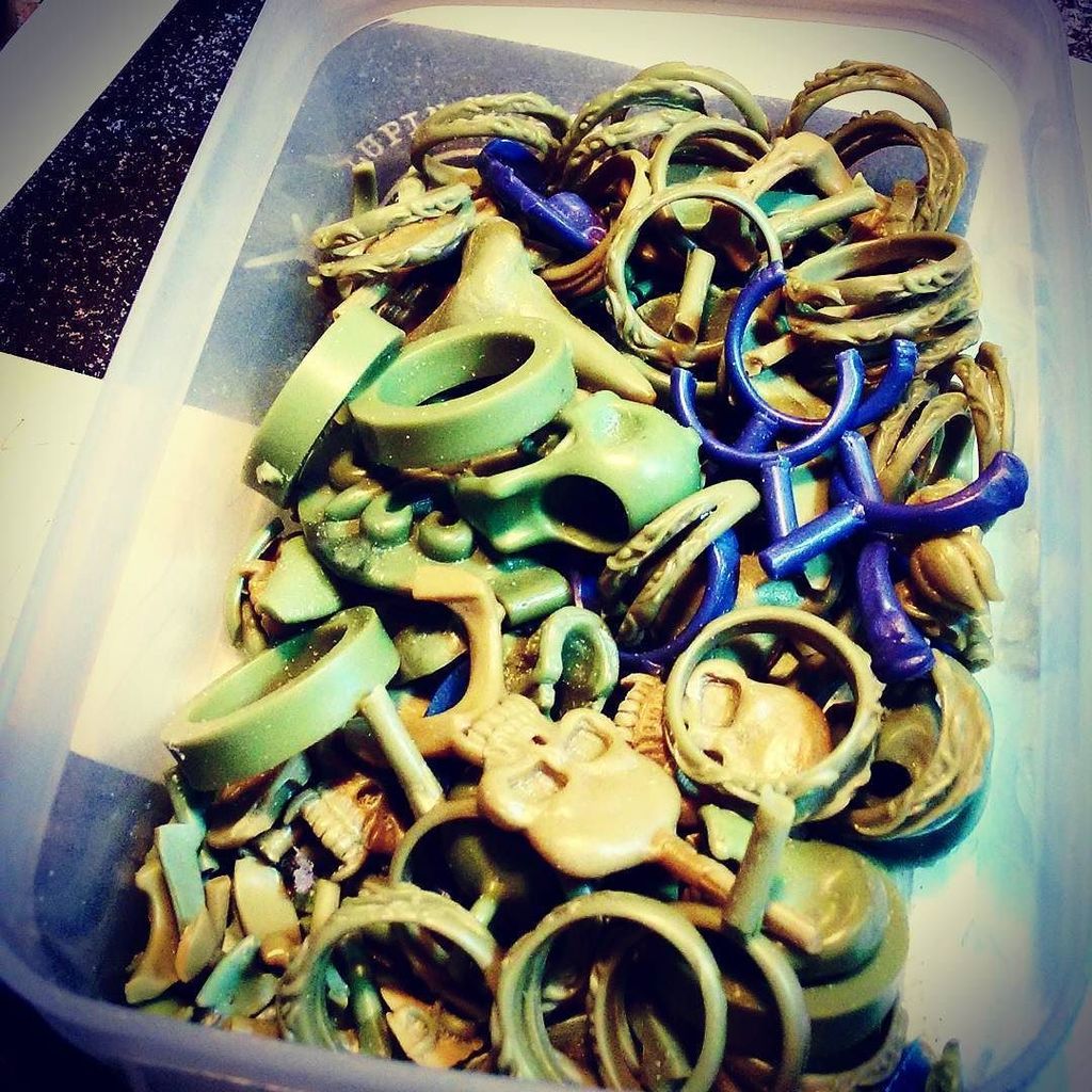 RaisoN_kz74's tweet image. #works #garage #waxmodel #bobmarley #afternoon #ガレージ #ワックスモデリング #ボブマーリー #土曜の午後 #ひとりの時間 
To… ift.tt/2cMPsUW