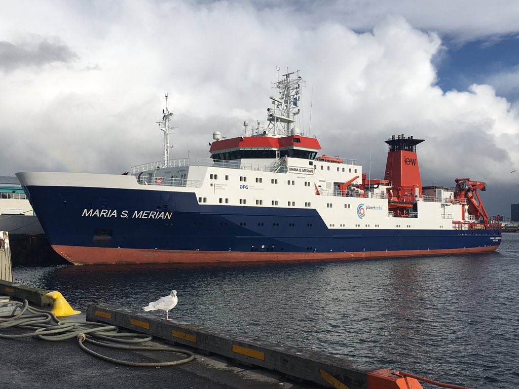 Nina Keul (@ninakeul) on Twitter photo Geologists and biologists sailing from Iceland to the Azores to study past & future climate #msm58 <a href="/thefutureocean/">The Future Ocean</a> Geologists and biologists sailing from Iceland to the Azores to study past & future climate #msm58 <a href="/thefutureocean/">The Future Ocean</a>