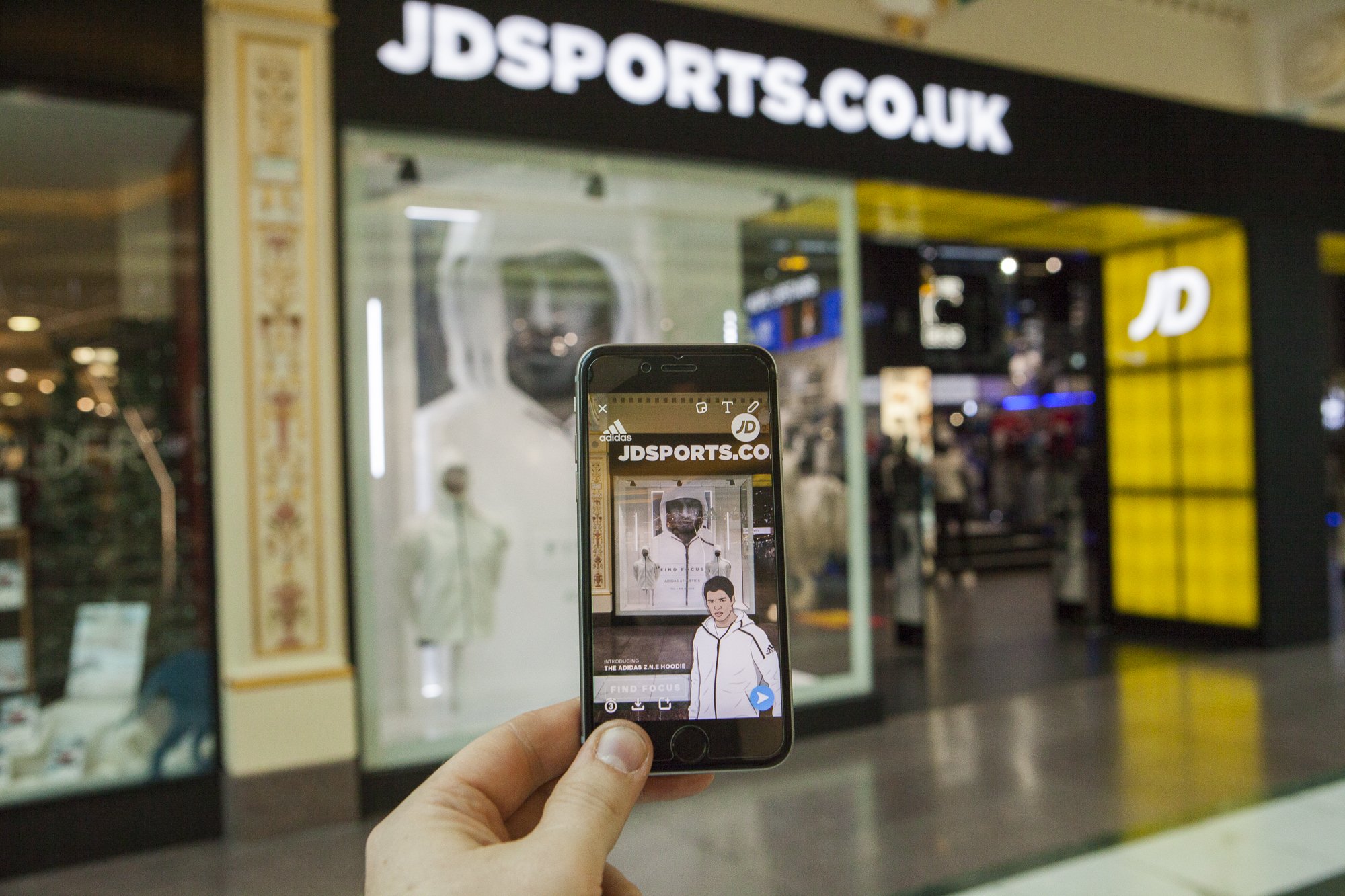 JD Sports on Twitter: "#FindFocus with our @luissuarez9 Z.N.E snapchat filter at Trafford Centre/Oxford St/Newcastle/Stretford/L1! / Twitter
