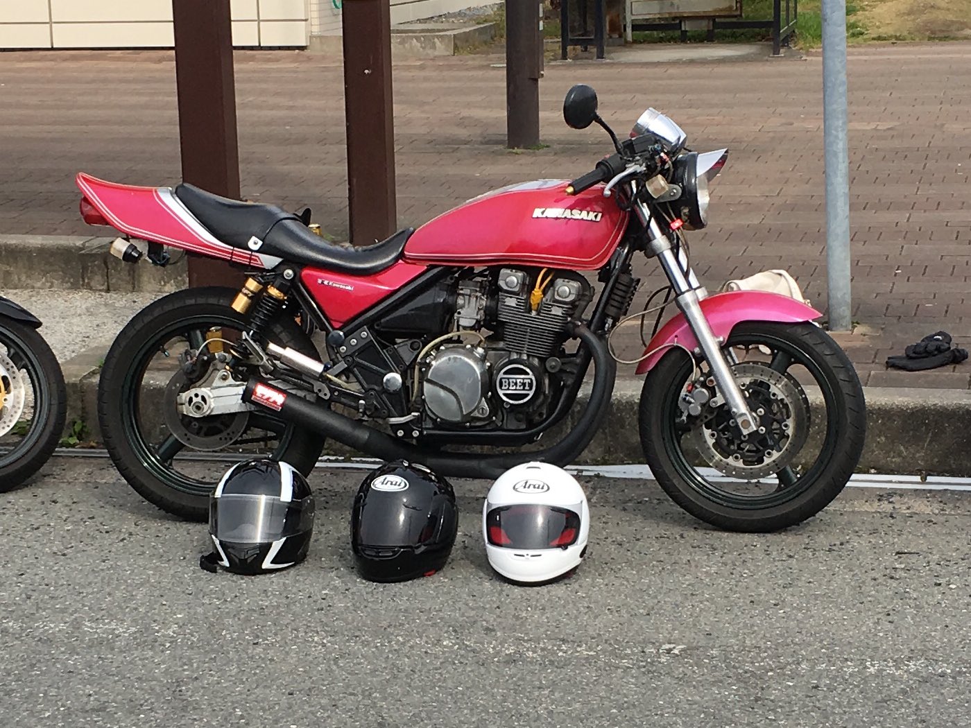 ゼファー400 赤ソリ外装 早期取引値下げあり