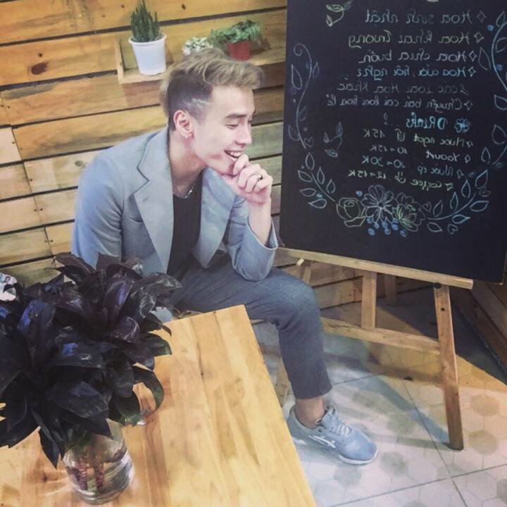 eotiivila's tweet image. Invite you to join ♓️♚Vic♚'s streaming on #BIGOLIVE. Join now!  web.live.bigo.sg/2102227991_157…