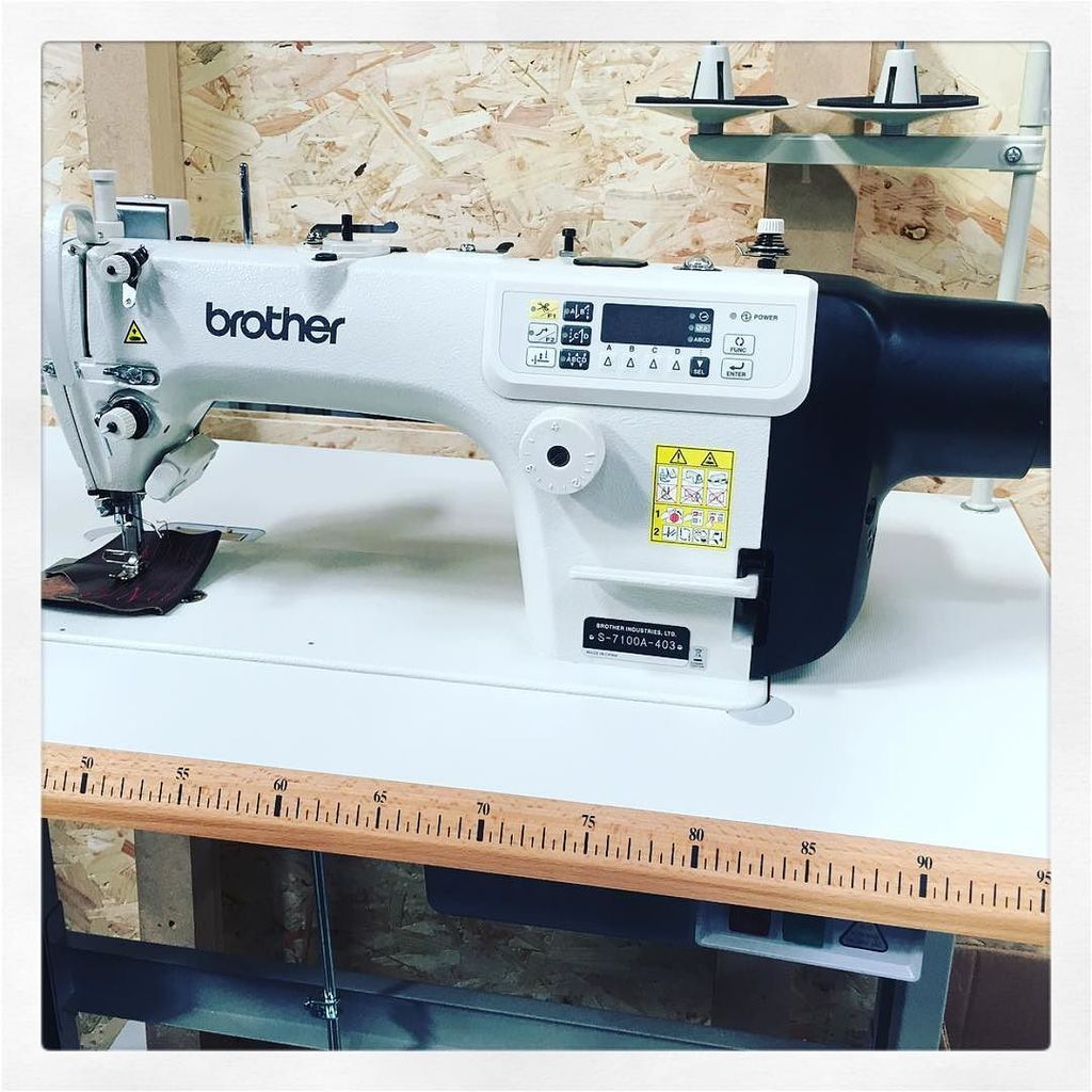AESewing's tweet photo. Brand new Brother S7100A ready to go for delivery! 🇬🇧👌🏻🙏🏻
.
.
#aesewingmachines #aesewing #industrialsewing #brothe… https://t.co/4s2ohlo3Qy