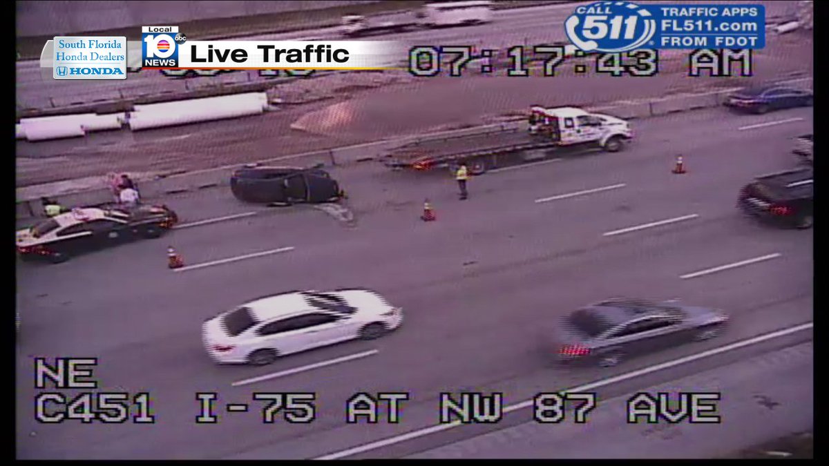 Crash on I-75 SB approaching SR-826 #traffic https://t.co/UgRKVMoLZW