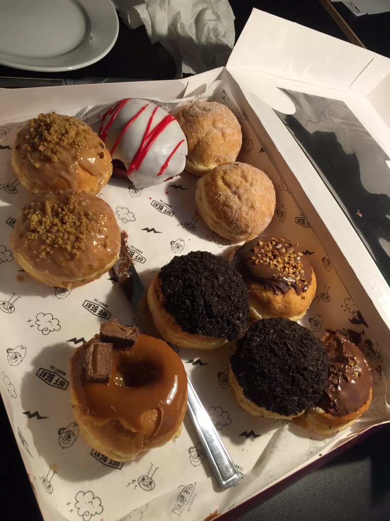 Chinkymandy's tweet image. When your new work place love doughnuts and you can&apos;t resist 😚🍩 @IconicOffices @OffbeatDonuts