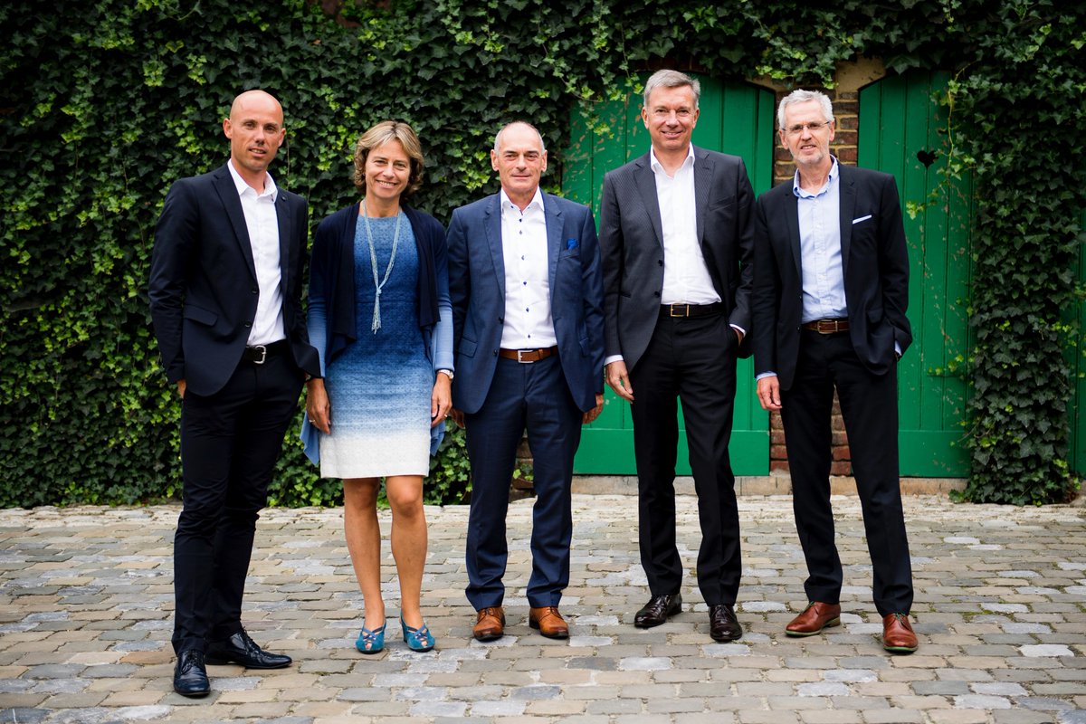 Jan_de_schepper's tweet photo. CEO summit sprekers  https://t.co/vAcdI5IJ1g