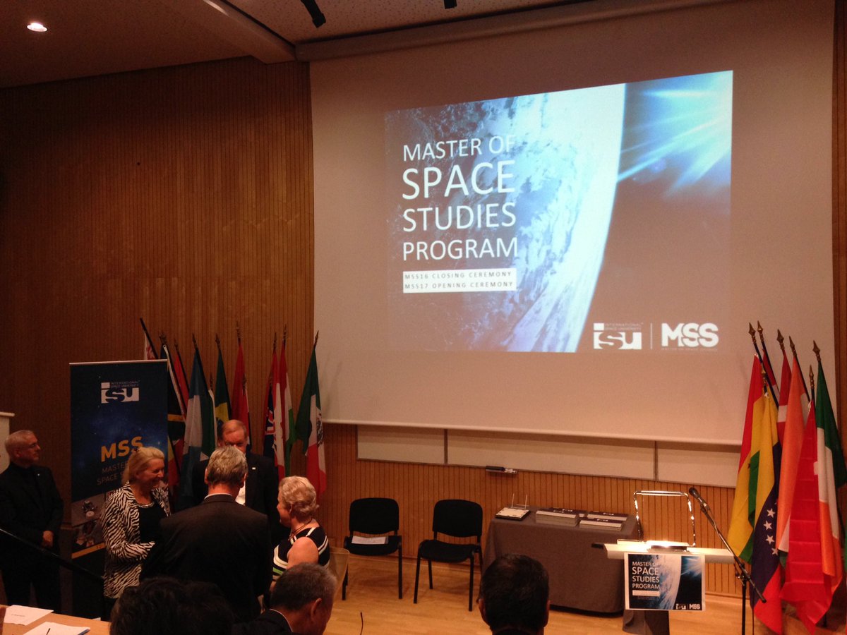 ISUnet's tweet photo. #ISUnet #MSS16 closing ceremony / #MSS17 opening ceremony about to start ! https://t.co/Gl1lXjdnFC