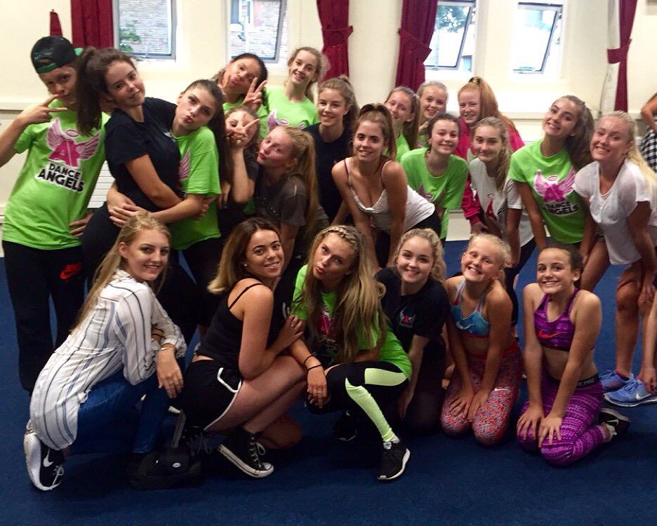 Danceangels's tweet photo. Back at it with the crazy bunch this week! 👌🏼 Bring on our 10 years!!! 💃🏻 https://t.co/m8HzWPuvsf