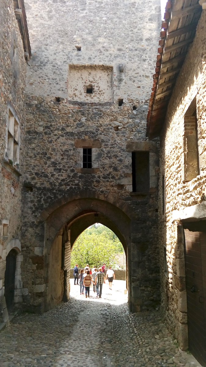 OTPerouges's tweet image. #JEP2016 #visite guidée de #Pérouges 14h30 et 16h. RDV OT Pérouges. Pas de réservation. #gratuit 17 et 18 septembre