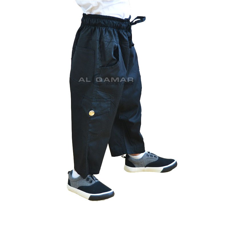 MaktabaAlQamar's tweet image. ✨10 nouveaux Sarouels enfants chez @MaktabaAlQamar 👉 maktaba-alqamar.com/categorie-prod…