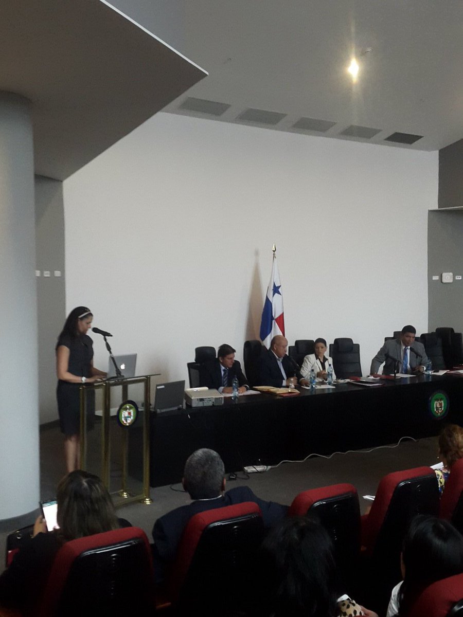 violaguevara's tweet photo. 10, 309 embarazos en el 2013 y 10,809 embarazos en adolescenetes reporta Minsa a Comisión de Salud @TReporta https://t.co/JvGvCtnsJK