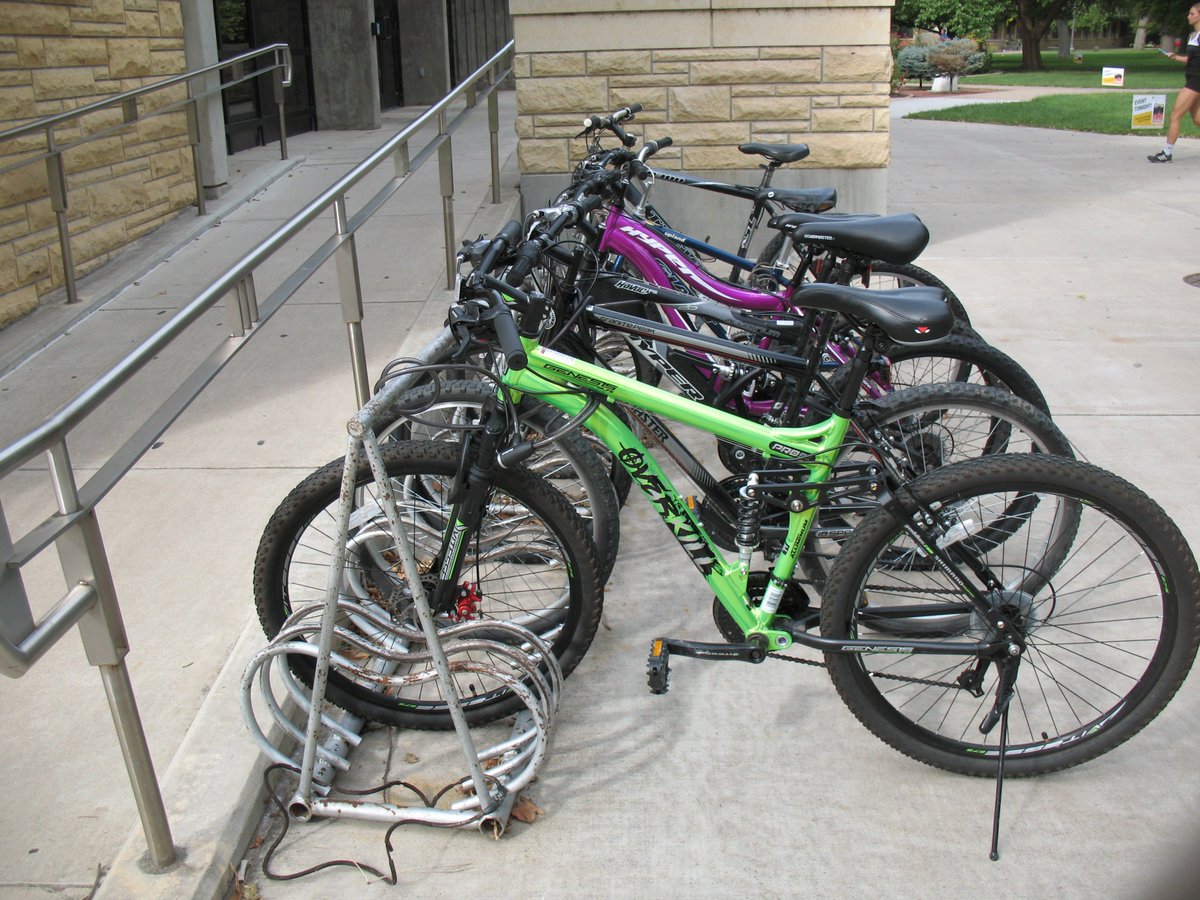 SustainFHSU's tweet photo. #FHSU  Got Parking?  #sustainability #bicycle #BicyclesChangeLives #biketo #conservation #climatechange #biketowork https://t.co/KyhsGegWaX