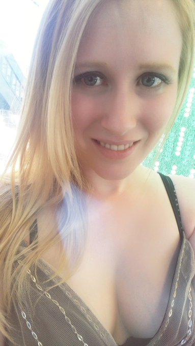 Had a fun shoot for @Sonia_Hotwife today, I haven't came that much for a while! Now off to @TVXmole awards<a class="tags" target="_blank" title="On Twitter" href="/?out=eyJ0eXAiOiJKV1QiLCJhbGciOiJIUzUxMiJ9.eyJpYXQiOjE3MjcyNTg0NjUsImlzcyI6InR3cG9ybnN0YXJzLmNvbSIsIm5iZiI6MTcyNzI1ODQ2NSwiZXhwIjoxNzU4Nzk0NDY1LCJyZWRpcmVjdF91cmwiOiJodHRwczovL3R3aXR0ZXIuY29tL1NvbmlhX0hvdHdpZmUifQ.Z9TcTE1Wj_nAUWMNXoRt5mdLZnnH9qo-pDqAHQ5juDfXUCCIzmRPRgzM61qUotgpqsIHpxs6JBXdMo-vDN7_yw">@Sonia_Hotwife</a><a href="/tag/tittytuesday"class="tags"><span>#tittytuesday</span></a>