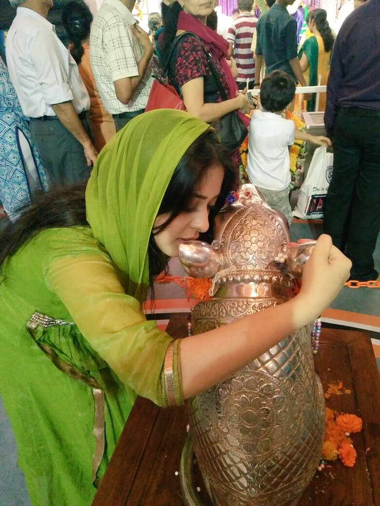 #ganpativisit #andhericharaja #garimajain #actress #singer #raavi #shakti #ShaktiAstitvaKeEhsaasKi #selfie #Ganesha