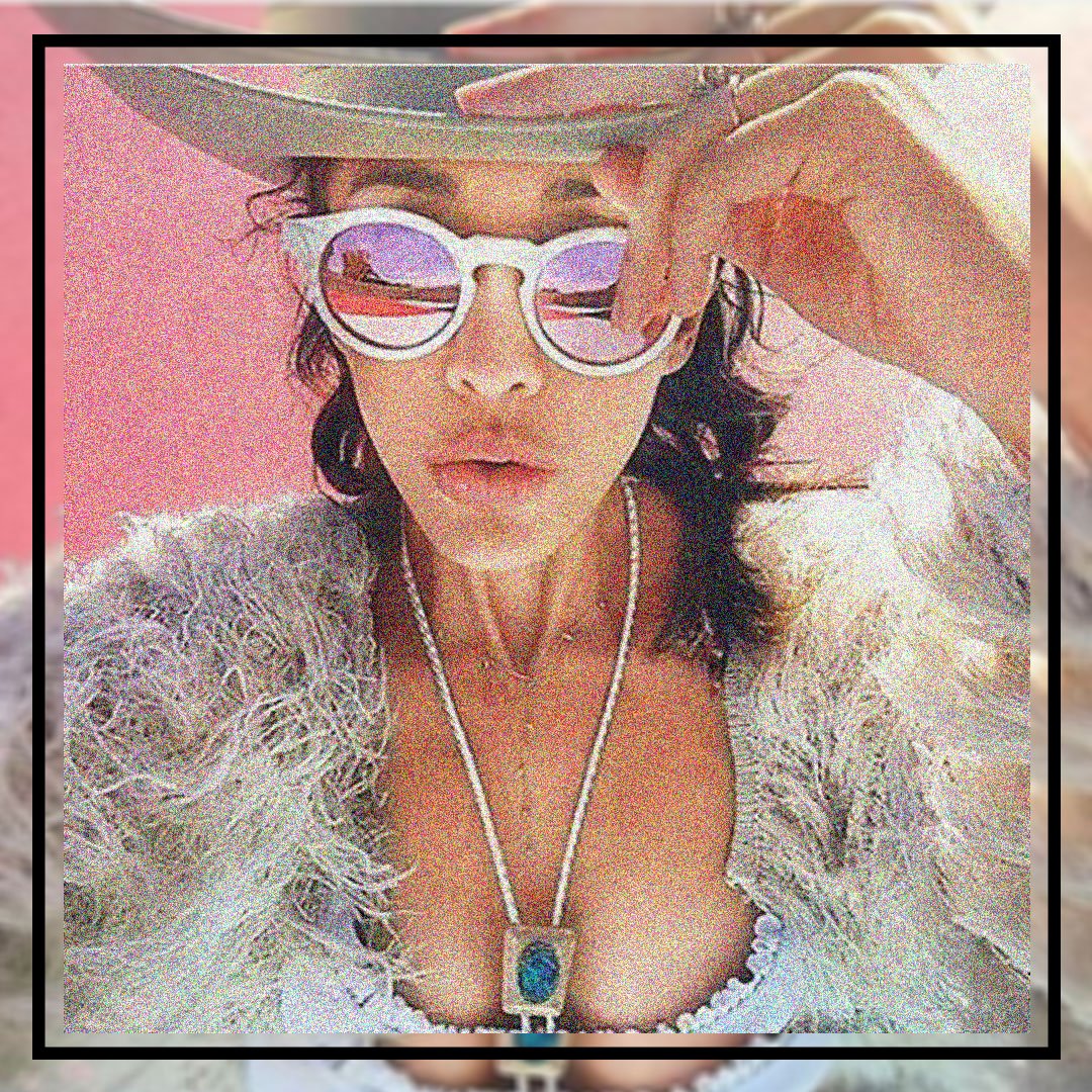 #TBT to when the lovely <a href="/fernandaromeroo/">Fernanda Romero</a> showed us how to rock a pair of <a href="/rossandbrown/">Ross & Brown</a> sunnies #rossandbrown