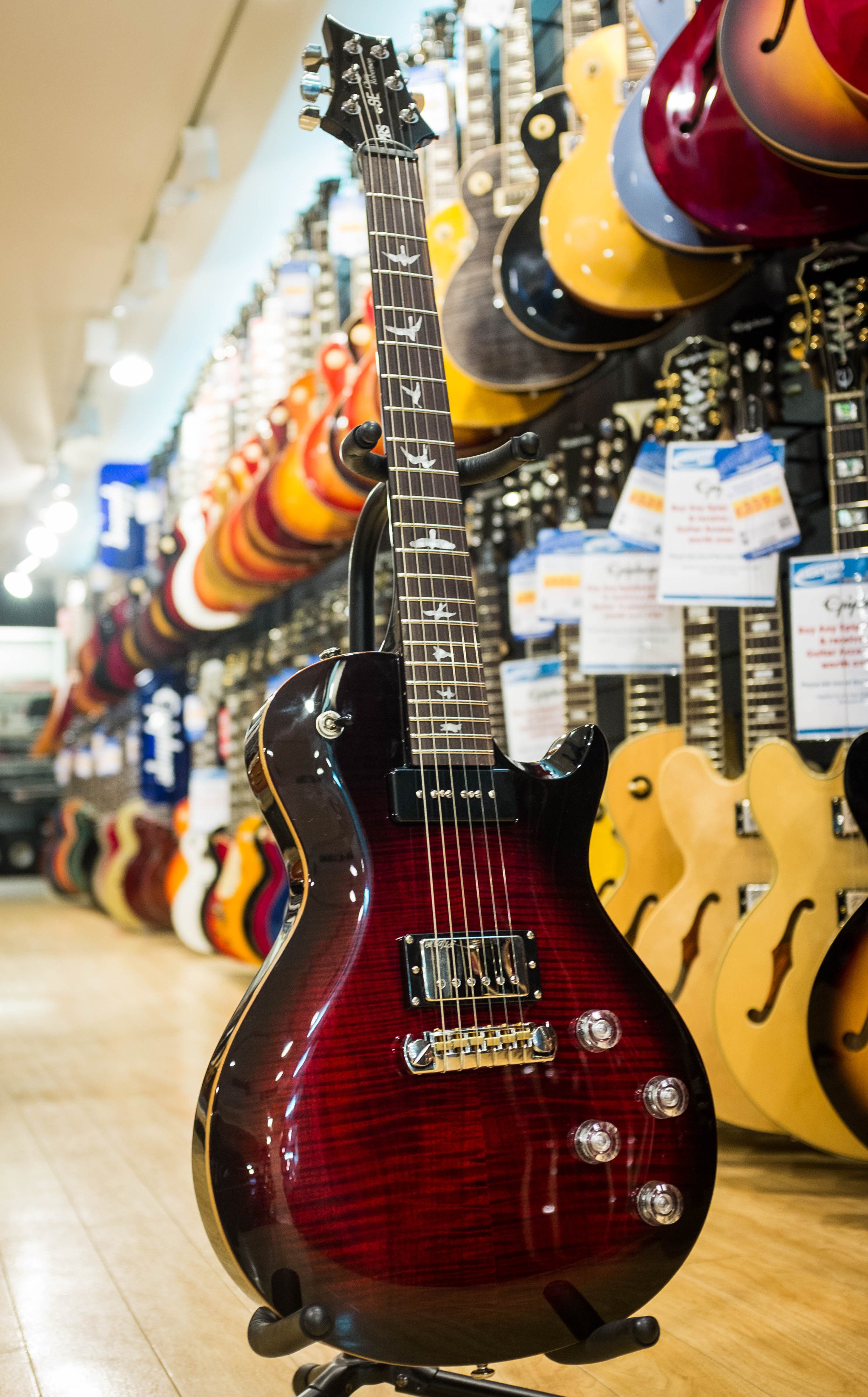Chris shop robertson guitar