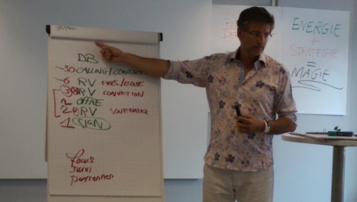 EssenseBe's tweet photo. Look d'été et énergie au top pour la rentrée avec la formation Faites Décoller Votre Business! #Icreatemysuccess https://t.co/pMgJG6YCdt