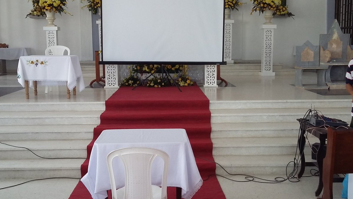lisacomix's tweet photo. Ahora: Preparativos conferencia para la familia. @Sahagun_Cordoba @SahagunEnLinea Cordialmente invitados! https://t.co/6cak0XzamG