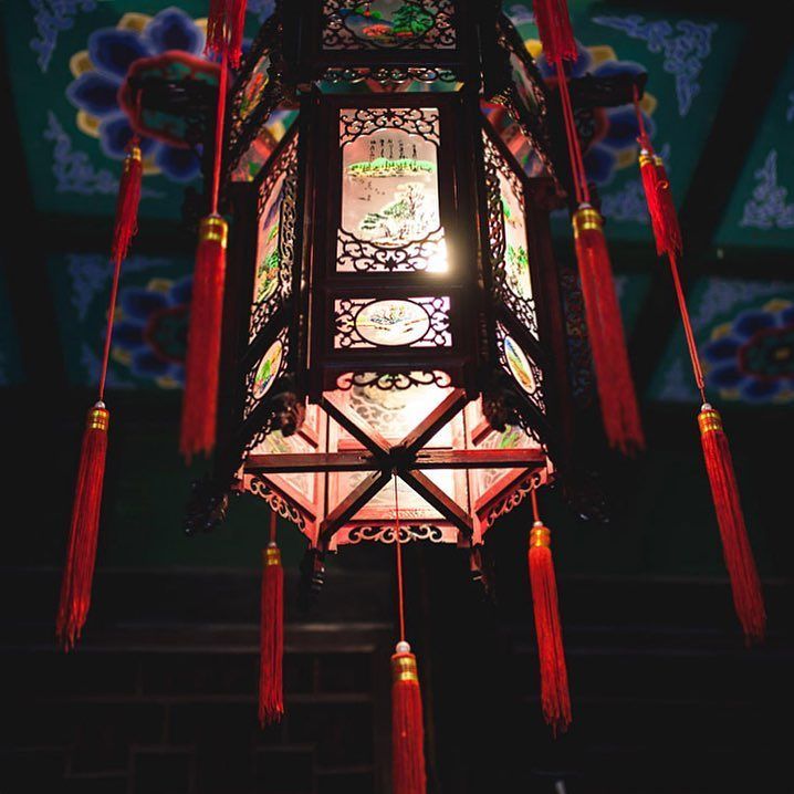 wrkhrdtravelhdr's tweet photo. #Pingyao #lantern #chinese #ornate #closeup #chineselantern #colourwow #design #lightandshadow #amazingworld #china… https://t.co/EHrklna66y