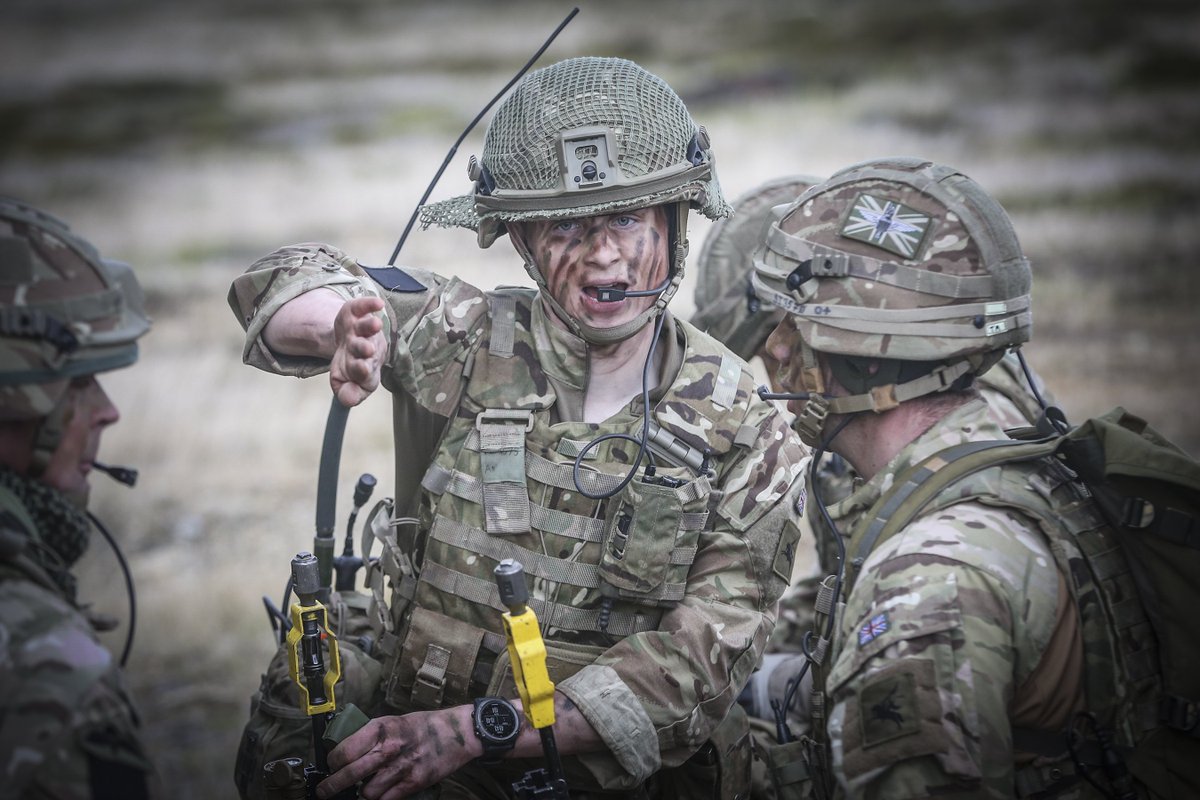 Cr1gDUJWIAEK4RI.jpg:medium