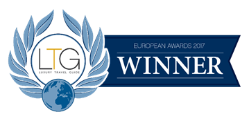 VipRidePoland's tweet photo. VIP-RIDE in Poland won in the category: Transfer Company of the Year! Thank You!
#luxurytravel #airporttransfer https://t.co/4SiU39Rfy5