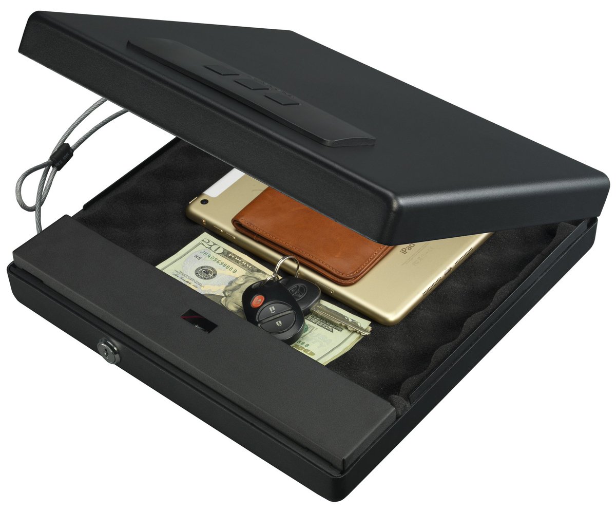 StackOnProducts's tweet photo. Still time to enter! RETWEET for a chance to win a PC-1690 Portable Case OR PS-1508 Personal Safe! #fall, #giveaway https://t.co/FYIVO0V1Lo