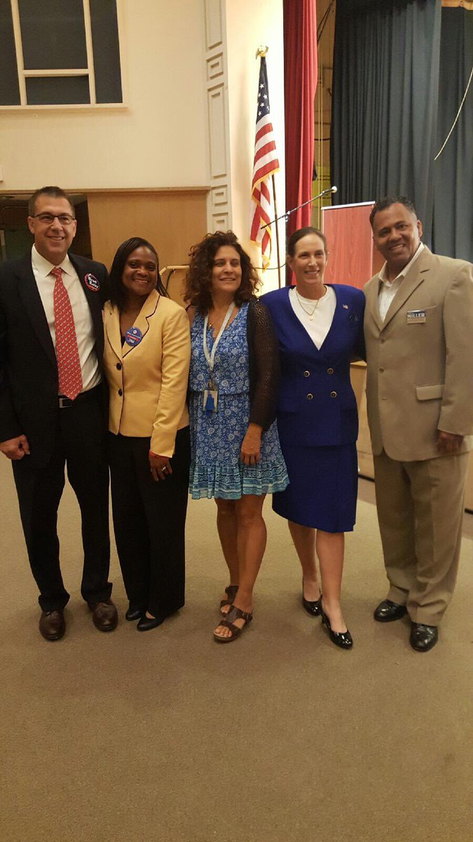 BEFirstDE's tweet image. Great time talking w 8th graders @ #BrandywineSpringsElementary this morning. Very engaged kids! #BESmartDE #netDE