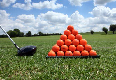 PillarBoxHouse's tweet image. If you&apos;re a #Golf lover, then @barnhambroom Golf &amp;amp; Country Club is 3 minutes drive - we sleep 8 - #petsaccepted too!