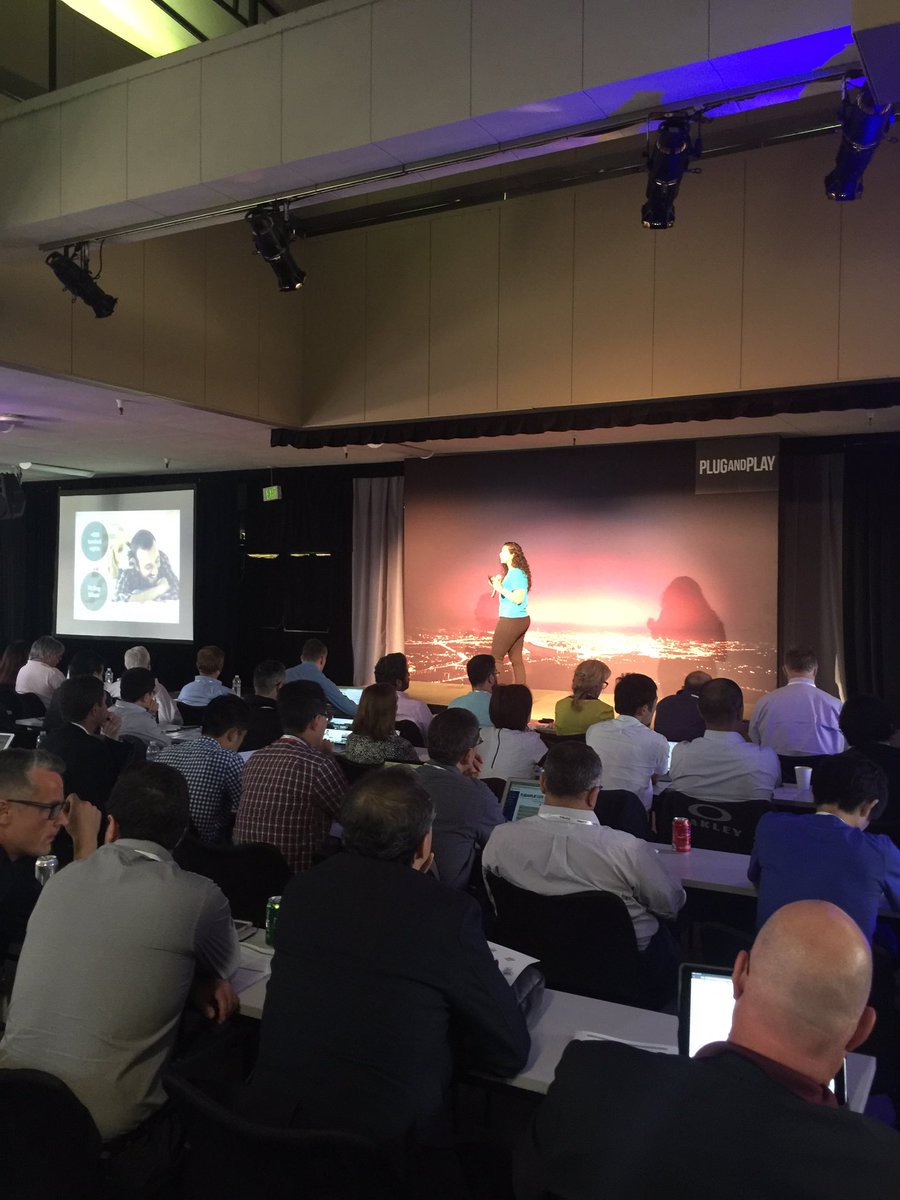 pnpmex's tweet photo. Dogsi portfolio company pitching @PlugandPlayTC EXPO #expnp #plugin https://t.co/Oxn6rWfk7K