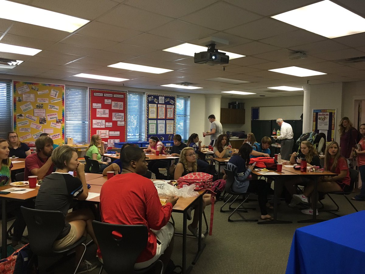 ProfBosch's tweet photo. #Catawbasncae has a full house today for our first meeting! https://t.co/gLff9nFs1y