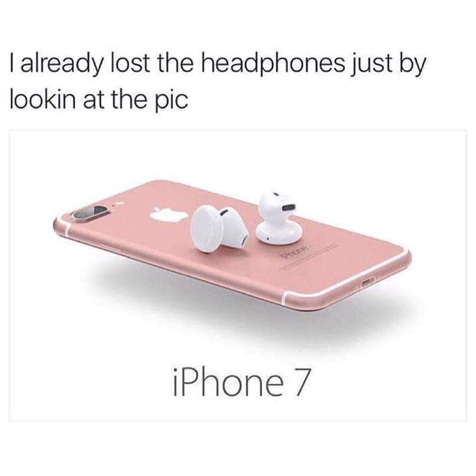 NewSide's tweet image. #Apple 😂😂