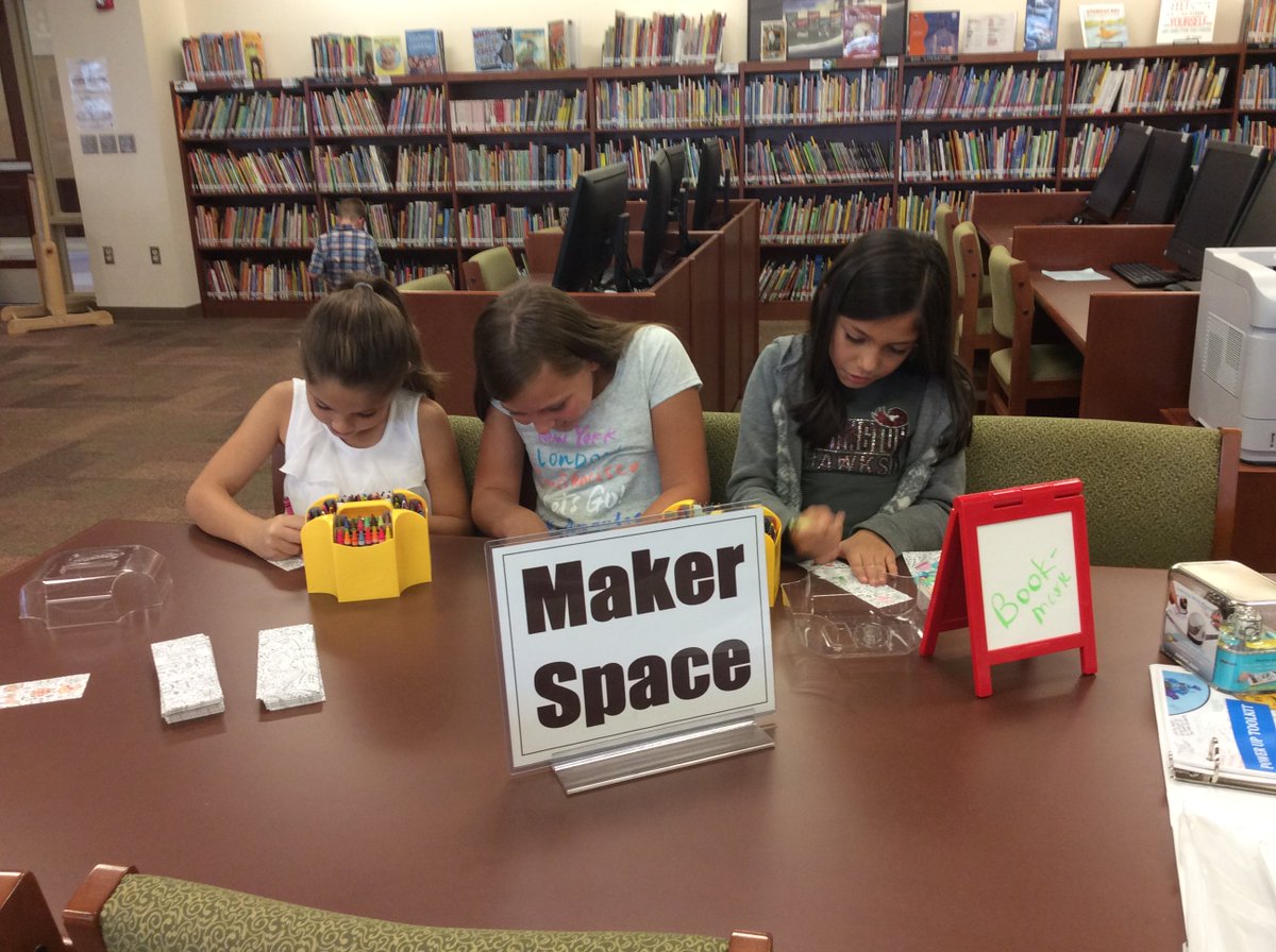 Makerspace week one! <a href="/LHLibrary/">LHLibrary</a> <a href="/LibrariesRRock/">RRISD Lib Services</a>