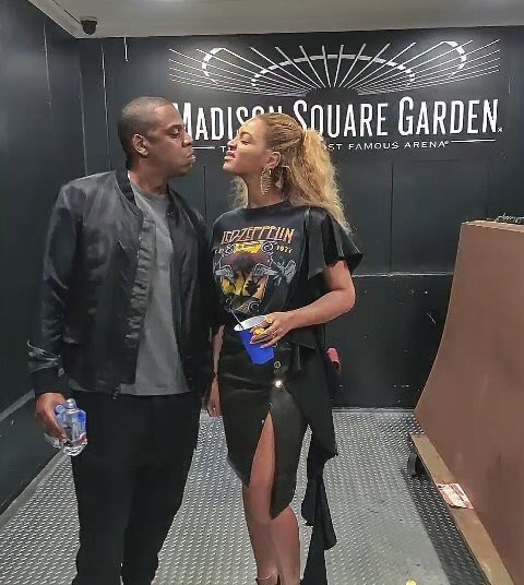 gagalovesbey's tweet photo. I love when Bey and Jay make this face 😭😭😭😍😍😍😍 https://t.co/7RwhgWTo53