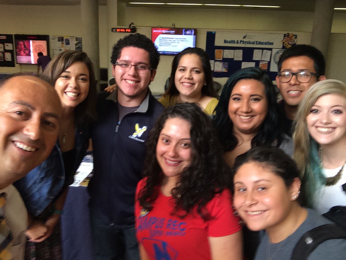 DrDanielLopez's tweet photo. Meeting our fantastic Campus Recreation student leaders @NEIUlife https://t.co/JudpJ578U1