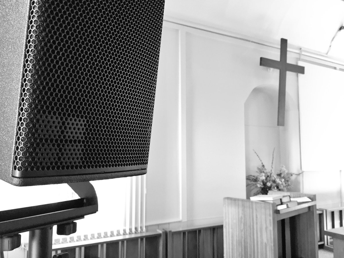 Thanks to <a href="/resoundaudio/">Matt Dennis</a> &amp; Peter for the hire of a @dbaudiotechnik PA for an inaugural gig at the weekend #livesound