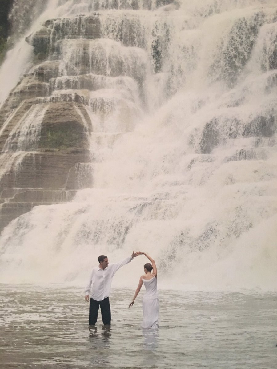 AdamChodak's tweet photo. #RochesterRaised ToD: The rain that passed through Ithaca on our wedding day 9 yrs ago created this the next day. https://t.co/v3qbpBCJbQ