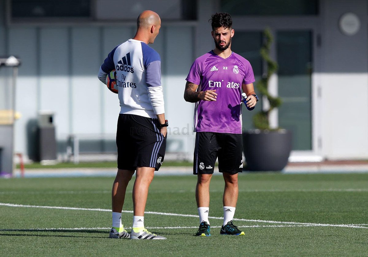 RealGomezRM's tweet photo. Isco será baja contra Osasuna y lo tiene difícil para volver ante el Sporting de Portugal.

#UCL @Nissan_ESP https://t.co/1LlU4vZ6KT