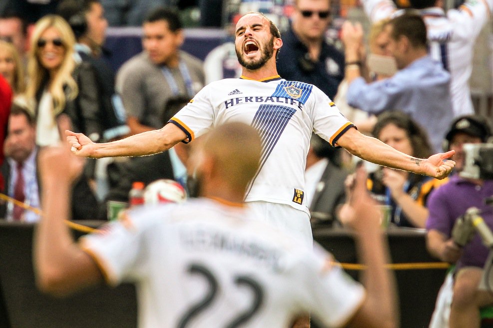 Landon Donovan will reportedly come out of retirement to return to the Los ...