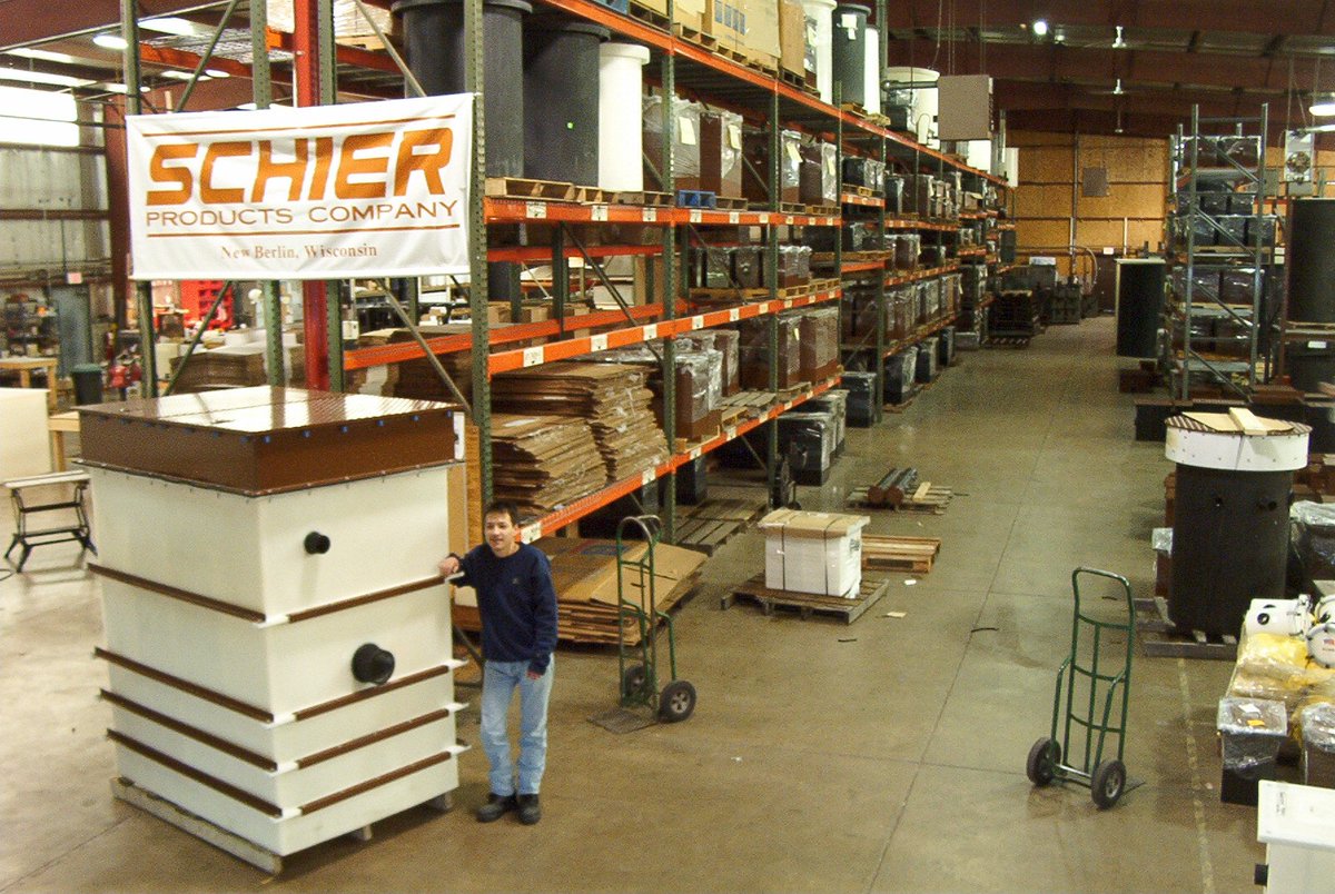 SchierProducts's tweet image. #TBT circa 2003 with our PLCI series Large Poly, Heavy Duty #greaseinterceptor #schier #americanmade #manufacturing