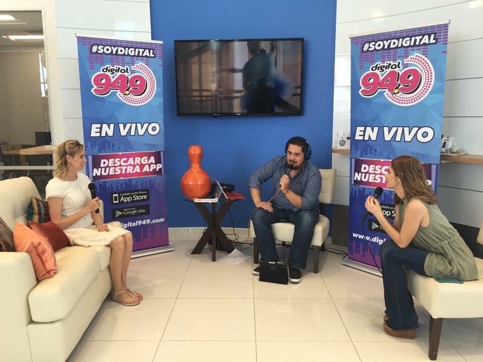 JoannaWakeUp's tweet photo. Entrevista con Evelyn Sames, COO de Sames Motors en vivo desde la nueva locación de Sames Honda!  #SoyDigital https://t.co/7MoJydWatC