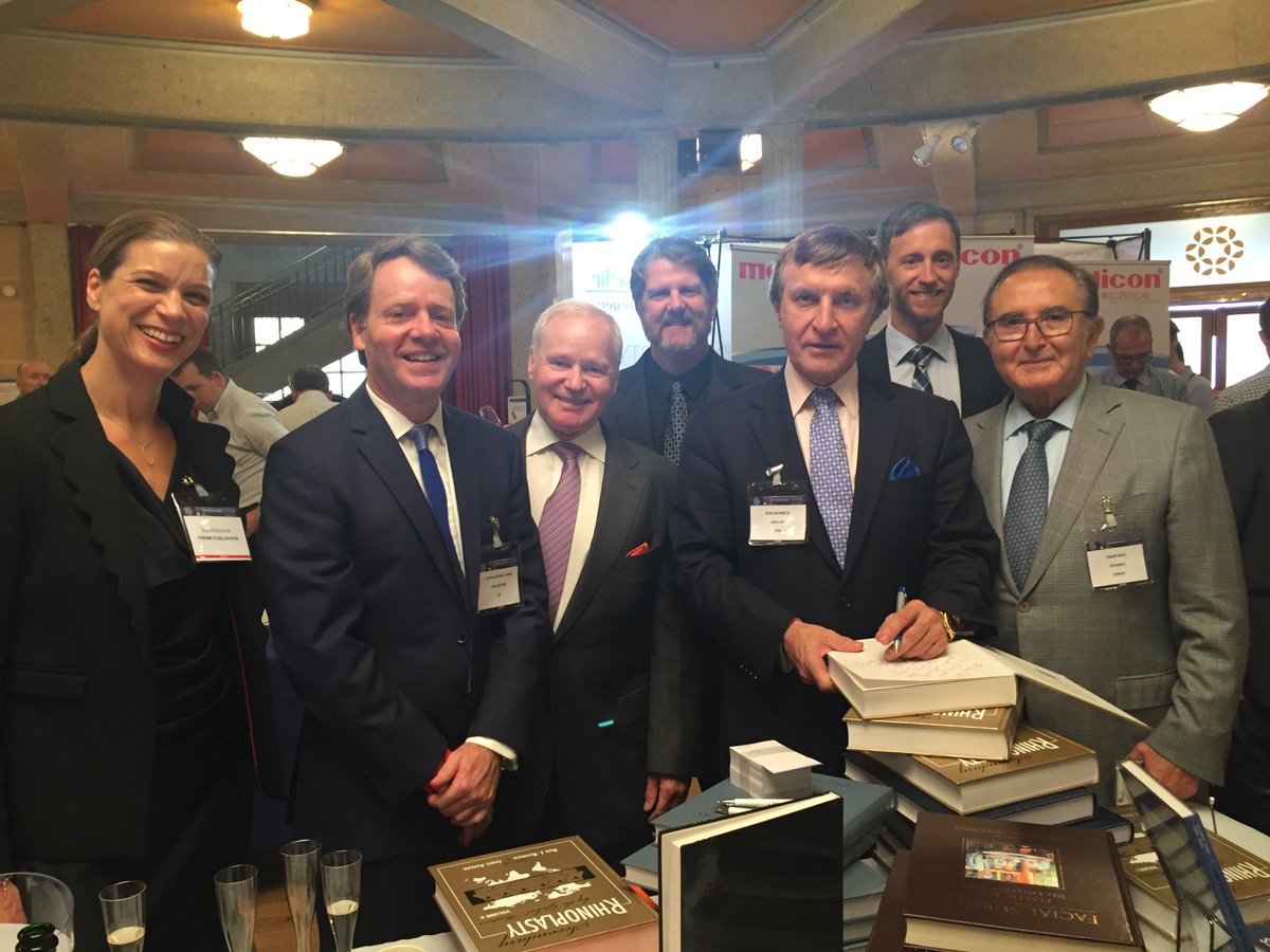 ThiemeIntl's tweet photo. At the book signing for Secondary #Rhinoplasty at #IMRHIS2016 Stand 10 (Signing happening again tomorrow &amp; Sat) https://t.co/OzMoVwNEqp