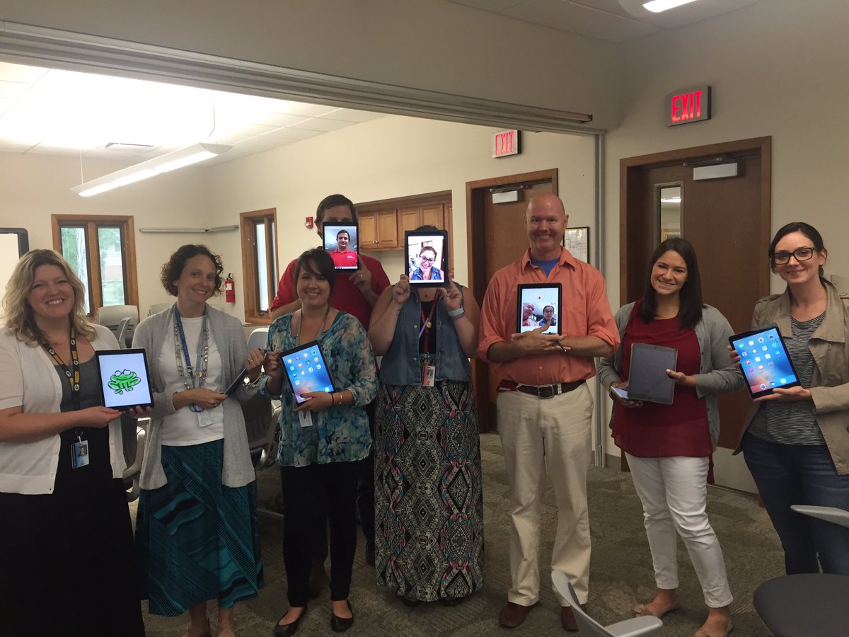 Loved working with this group of rockstar teachers this morning! @ms_gurner #engage109