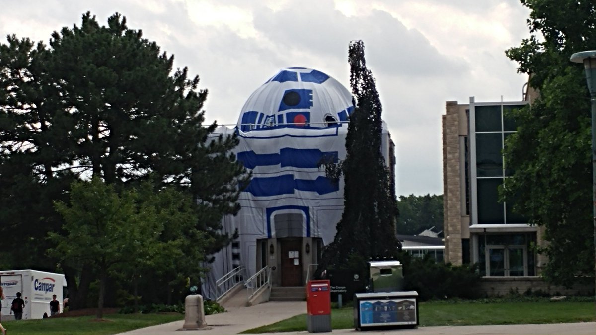 This is the best <a href="/westernu/">Western University</a> orientation week prank I've seen in years.