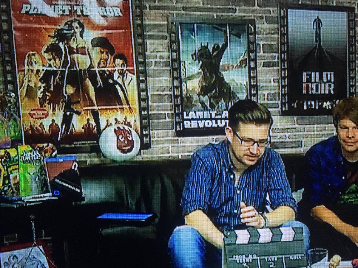 Spaceman1981de's tweet photo. @LeSchroeck Wilson hat jetzt auch seinen Platz im neuen Studio gefunden. 👍 #Kinoplus #rbtv https://t.co/kZwQH7XXym