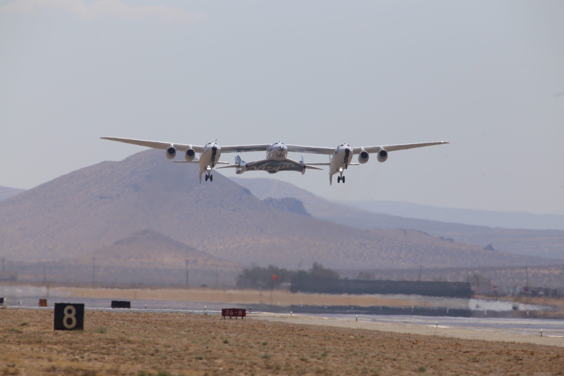 버진 갤럭틱의 우주비행기 스페이스십투, 2년간의 공백기를 끝내고 시험비행에 성공 : 클리앙
