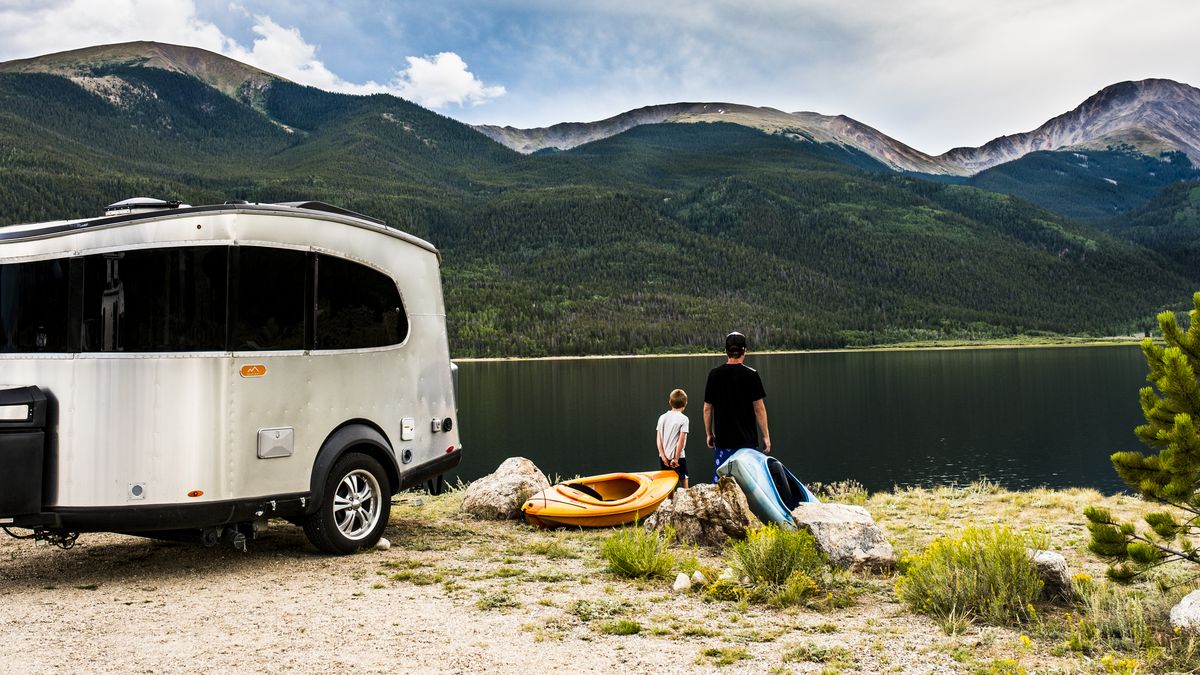 Curbed's tweet photo. Airstream Basecamp is the smaller, lighter, cuter version of the iconic silver bullet. https://t.co/vW5SSTlfGE https://t.co/B3tb2HUrFi