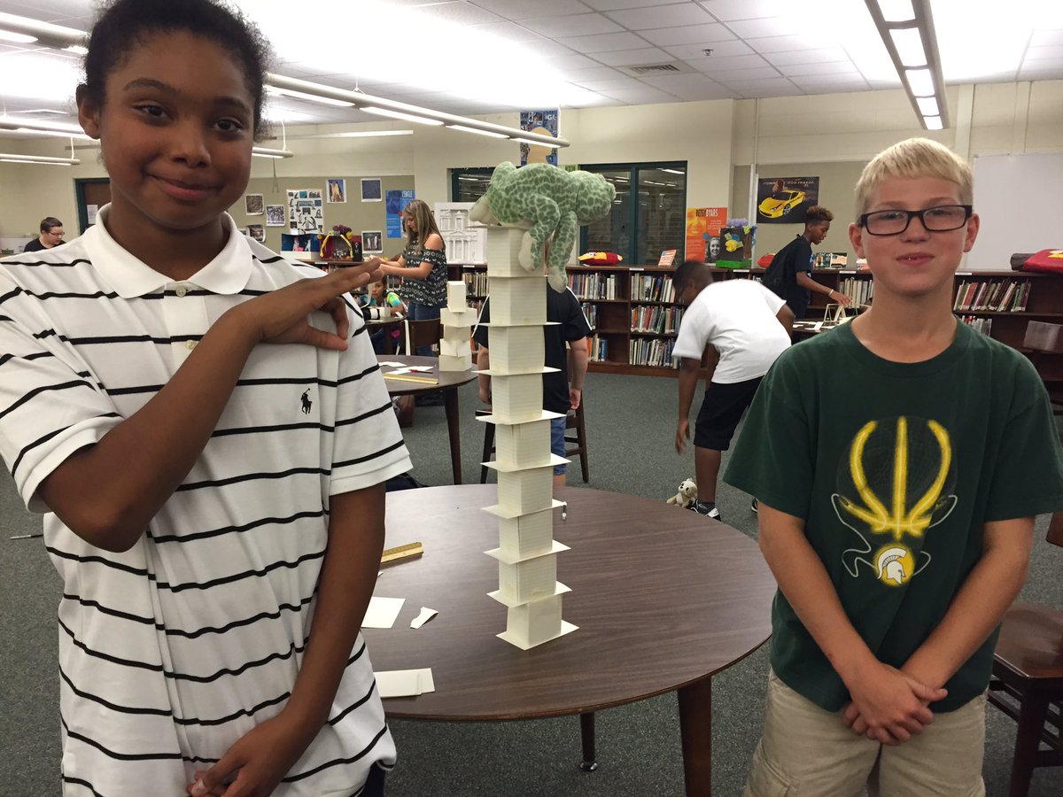 yoopertechgeek's tweet image. #towerchallenge #thinking #building #makered #waverlyedu