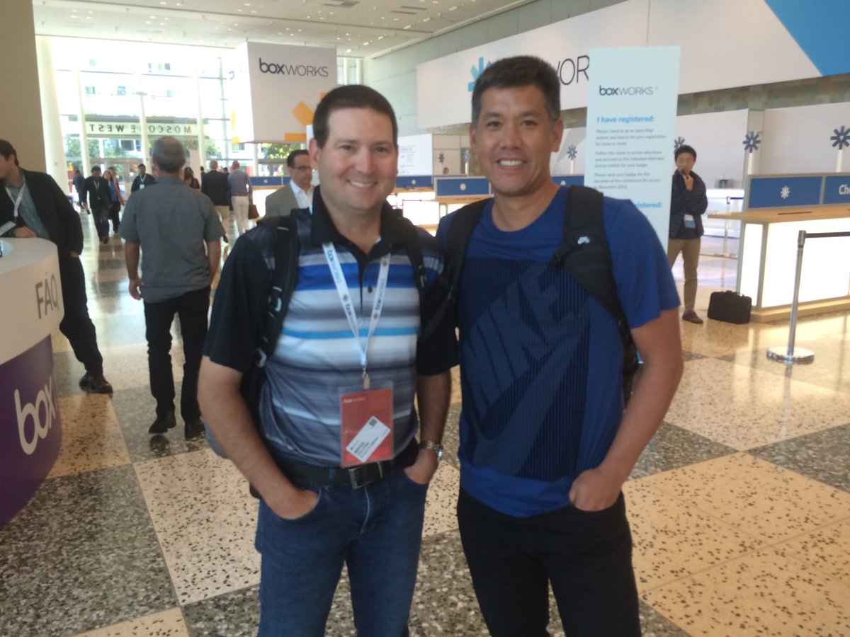 kendomen's tweet photo. Good seeing you @TheBrycesWrite https://t.co/A8q7kEHYzM