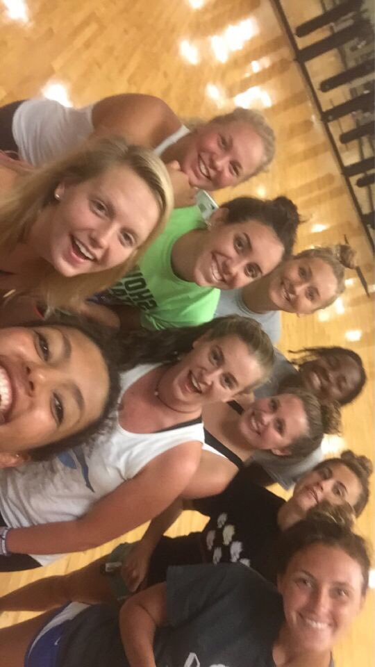 Coach_Rollins's tweet photo. The ladies of @FGCU_WSwim took in some yoga earlier this evening. #WingsUp #happyswimmer #fastswimmer https://t.co/4CAuiMhtNg