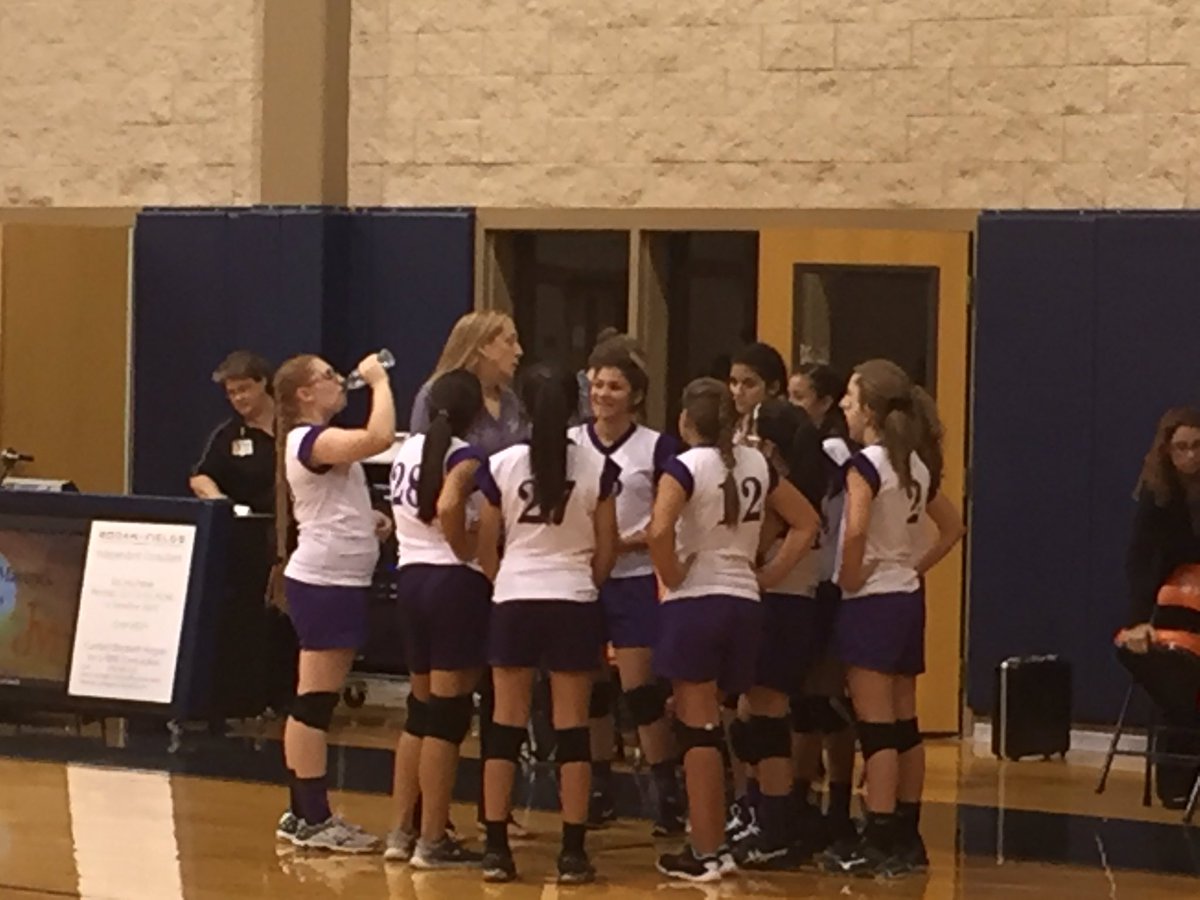 HMSgirls's tweet image. 8th grade came through with wins across the board also! Great night to be a Hawk 🏐💜🏐💜 #HawkVolleyball